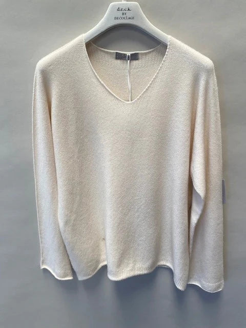 D.E.C.K By Decollage - Ladies V neck Classic Knit - Cream - Wildvine Clothing, Spalding, Lincolnshire