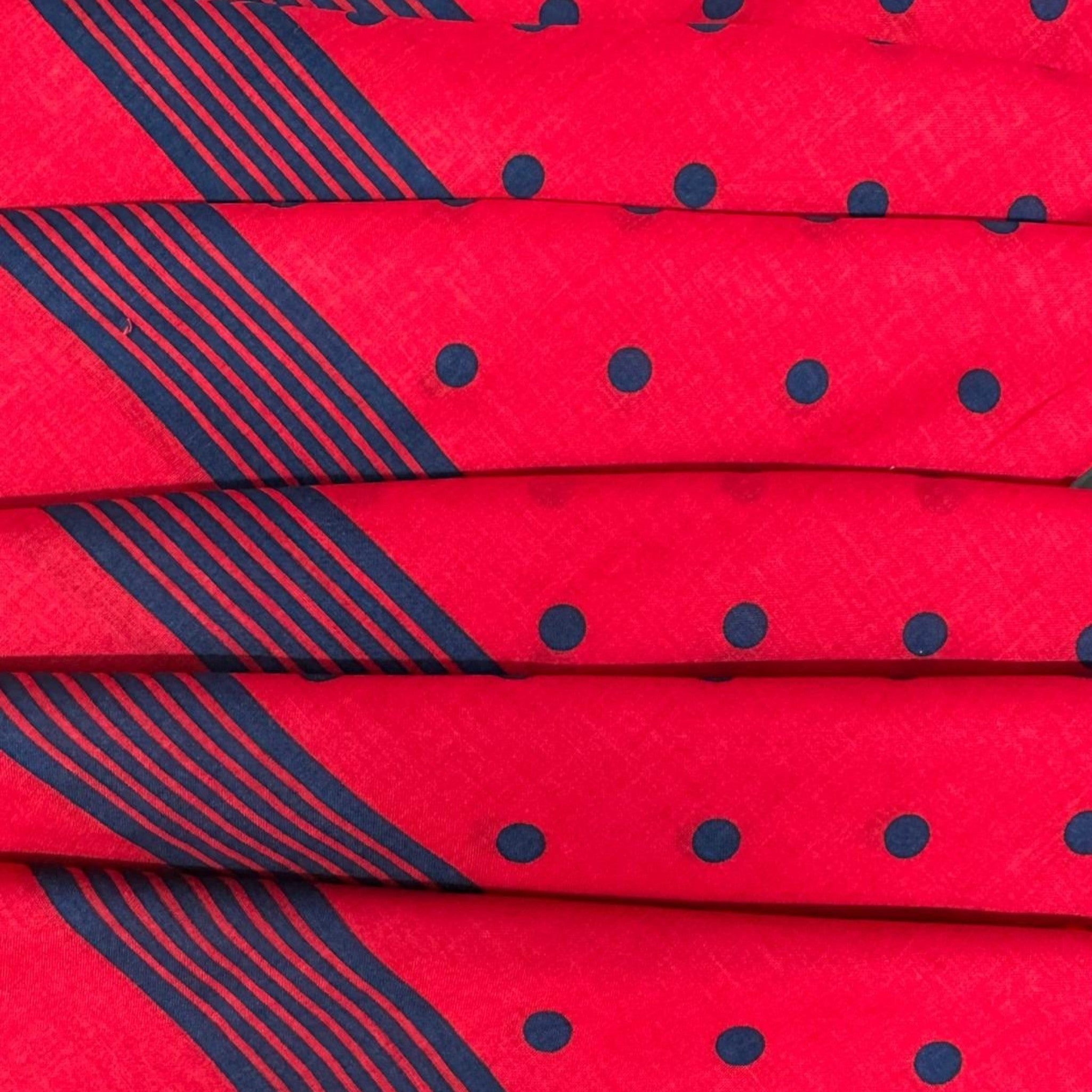 Le Chateau - Mens - Luxury Handkerciefs - Bandanas x1 Red - Wildvine Clothing, Spalding, Lincolnshire